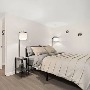 Apartment Elegant Richmond Gem Nestled Up To Hawthorne Blvd., Portland
