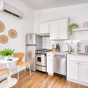 Apartment - Vibes Getaway Near Burnside & Laurelhurst!, Portland